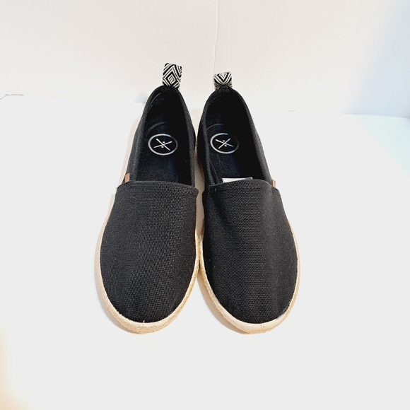 inkkas Shoes - Inkkas Black Global Flat Woven Espadrille Slip On Shoes Size 9.5